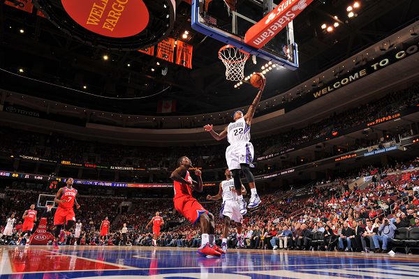 巴媒：奥斯卡此前并无严重心脏问题病史，医生正调查异常原因（巴西媒体：奥斯卡此前无重大心脏病史，医生正调查异常成因）