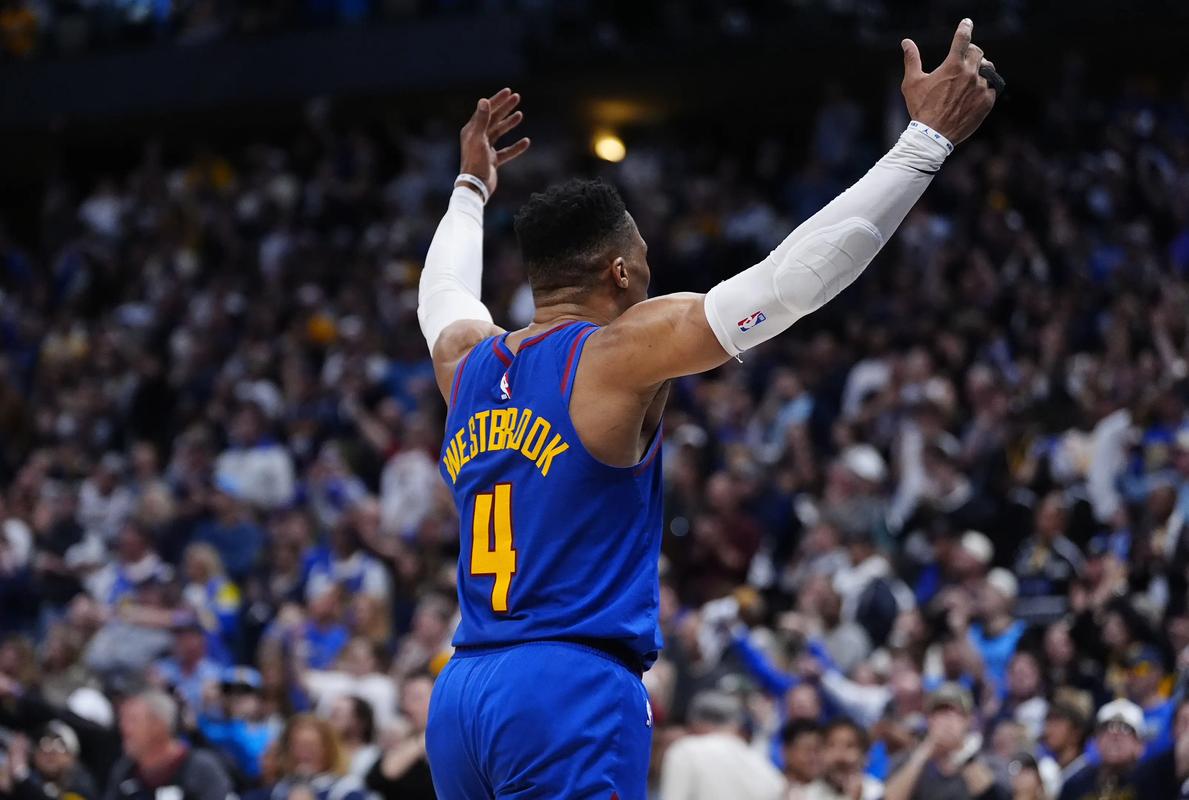 卡佩罗：应该给伊尔迪兹自由发挥的空间，国米踢科莫就像踢青年队（卡佩罗：应给伊尔迪兹更多自由，国米战科莫如同打青年军）