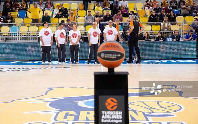 西媒：苏契奇一只脚已踏出皇社大门，球队愿意直接出售他（西媒：苏契奇离队在即，皇社愿直接将其出售）