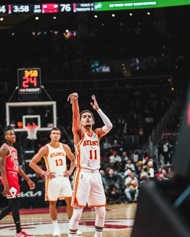 希勒：伊萨克真想走就赶紧卖了，纽卡的夏窗一团糟（希勒：伊萨克若铁心离队就尽快出售，纽卡今夏转会窗一塌糊涂）